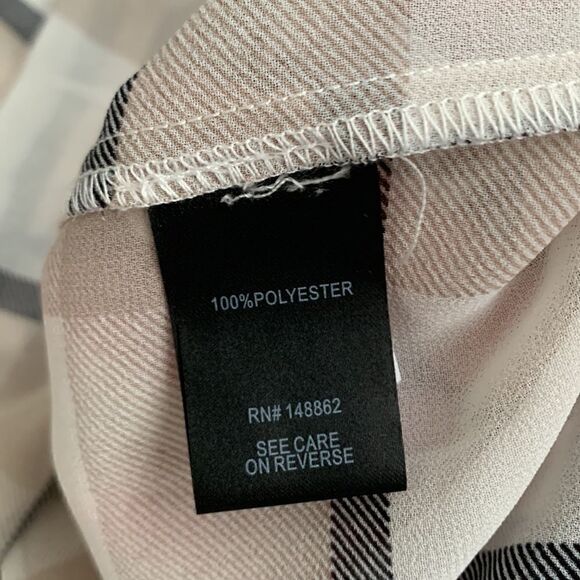 NWT Torrid Plaid V-Neck 3/4 sleeve Roll Tab Button Up Blouse Size 1X - Picture 12 of 13